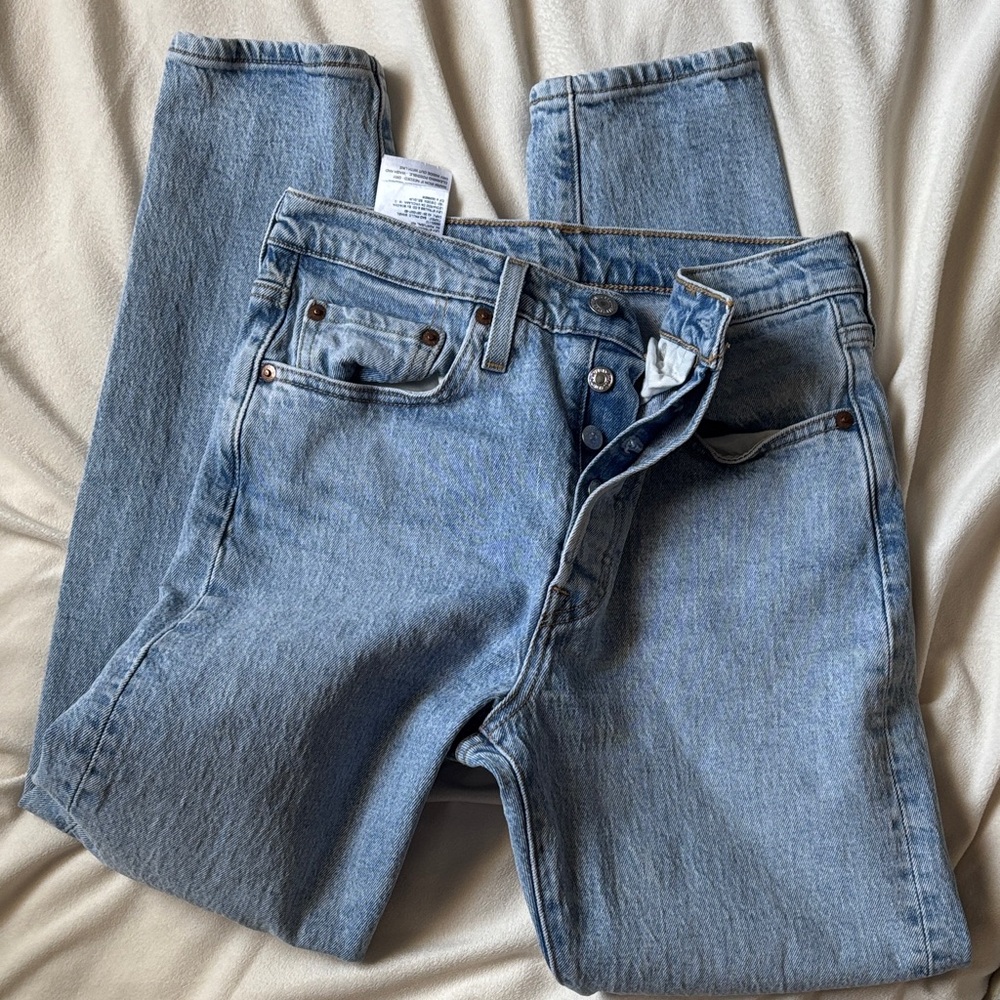 Levi's Women's 501 Skinny Jeans in Light Blue